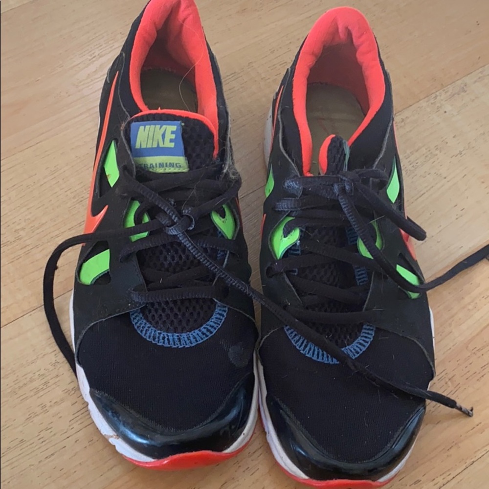 Nike Training women’s sneakers multi color US 6